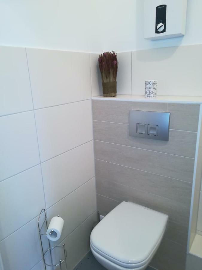 Zentrales Apartment In Gelsenkirchen Esterno foto