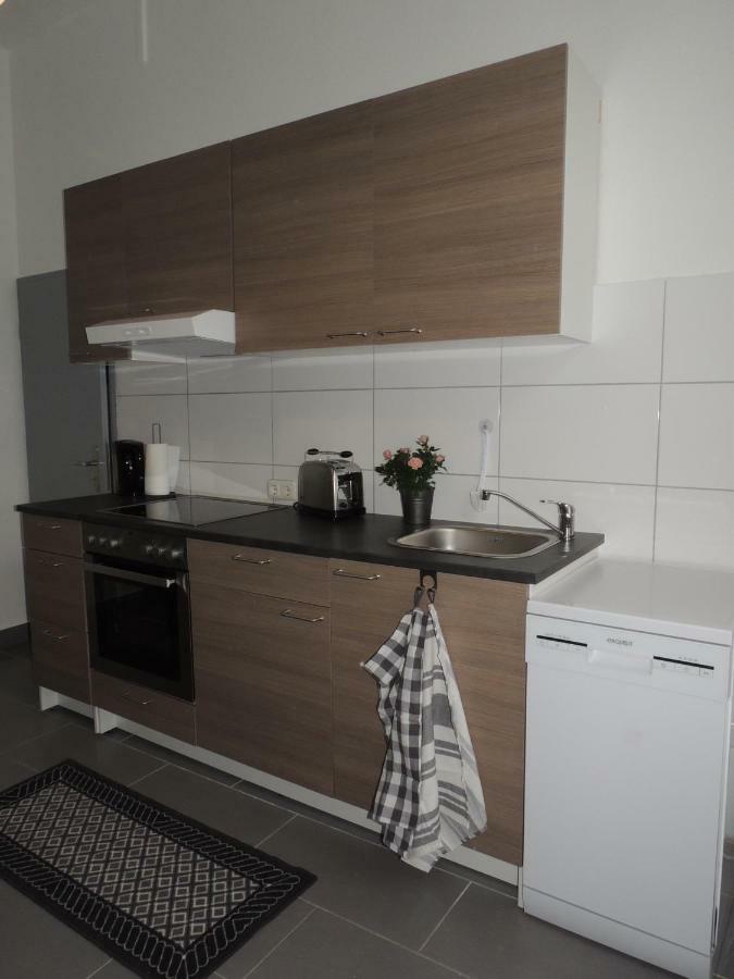 Zentrales Apartment In Gelsenkirchen Esterno foto