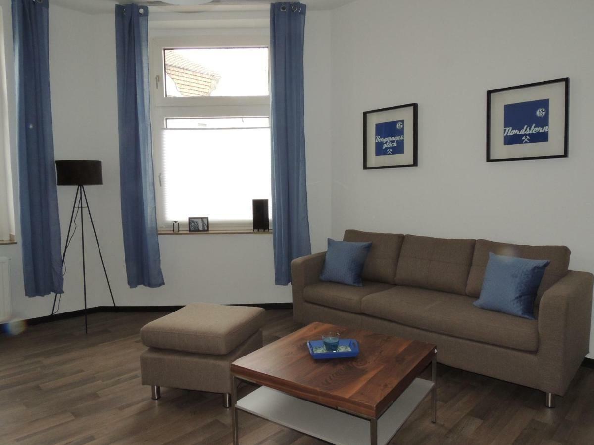 Zentrales Apartment In Gelsenkirchen Esterno foto