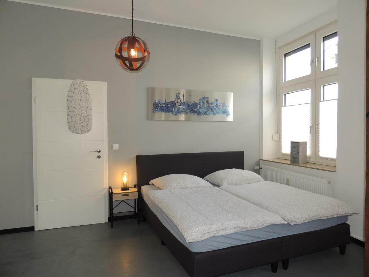 Zentrales Apartment In Gelsenkirchen Esterno foto