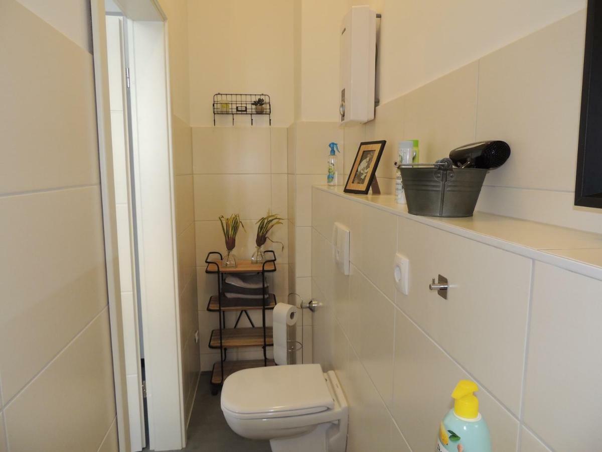 Zentrales Apartment In Gelsenkirchen Esterno foto